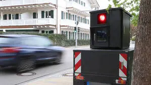Adrenalinrausch und Risikobereitschaft – Raser nehmen die Gefahr im Moment, in dem sie aufs Gas steigen, nicht mehr wahr