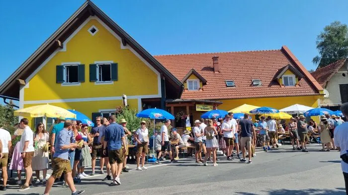 Jedes Jahr beginnt die Jakobiwanderung beim Gasthaus Schlauer.