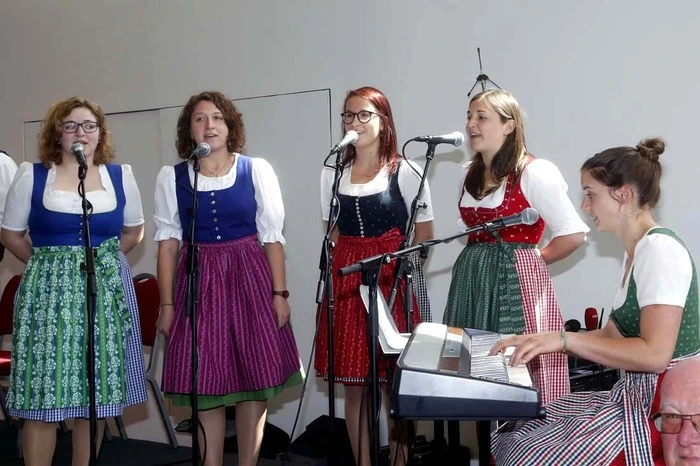 Die Mitwirkenden waren das Quintett "Die Chornissen"...