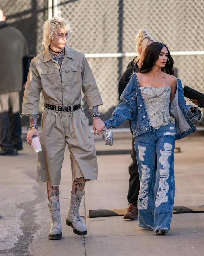 MGK und Meghan Fox sorgten bei ihren Auftritten mit koordinierten Outfits für Aufsehen