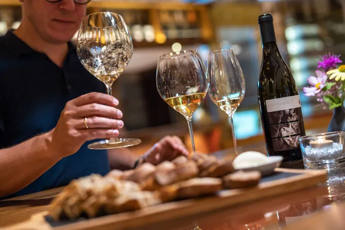 Auch eine reine Weinverkostung, ohne Dinner oder Lunch ist möglich. Dazu werden köstliche Häppchen serviert 