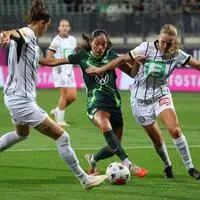 Sturms Frauen hatten in Wolfsburg alle Hände voll zu tun