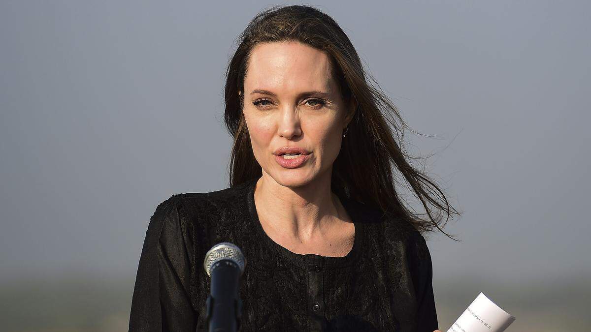 Angelina Jolie wird in die Rolle der Opernsängerin Maria Callas schlüpfen