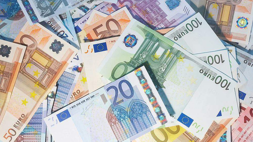 Tausende Euro Steuergeld sollen ans BZÖ geflossen sein