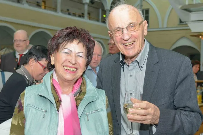 Gerlinde und Hellmuth Drewes, der zahlreiche Liedtexte von Otto Bünker vertont hat.