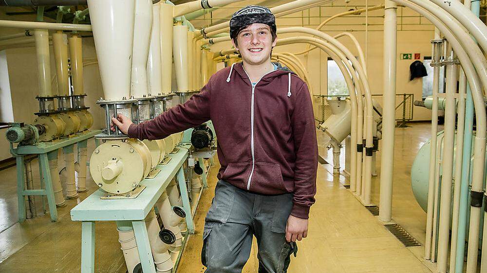 Der 16-jährige Lukas Lini arbeitet in der Mühle Kropfitsch und Glanzer in Klagenfurt