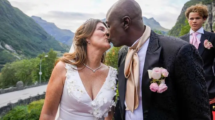 Ja, sie wollten! Die norwegische Prinzessin Märtha Louise und der Schamane Durek Verrett gaben sich am Geirangerfjord das Jawort.