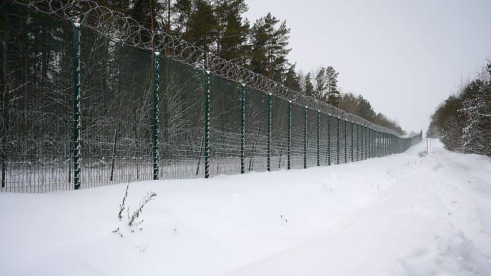 170 Kilometer Zaun hat Litauen an der Grenze schon errichtet. Doppelt so viel soll noch gebaut werden