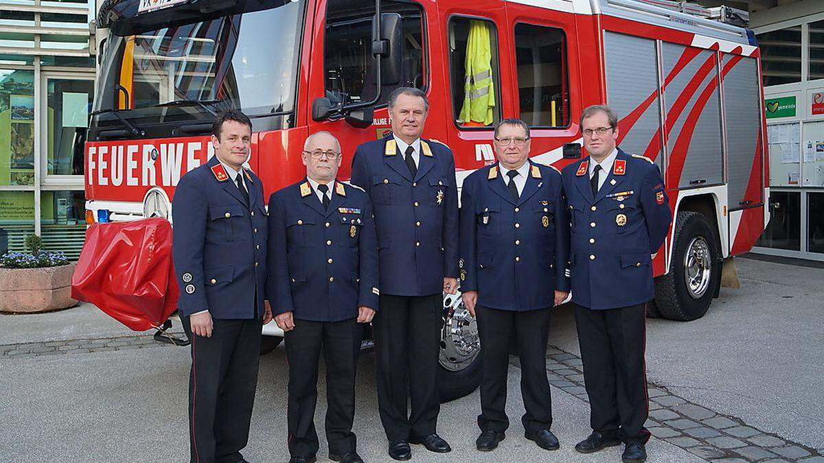 Kommandant der FF Griffen Richard Bierbaumer (links), Blažej, Meschik, Bezirksfeuerwehrkommandant-Stellvertreter Werner Opetnik und Gemeindefeuerwehrkommandant Werner Riedl