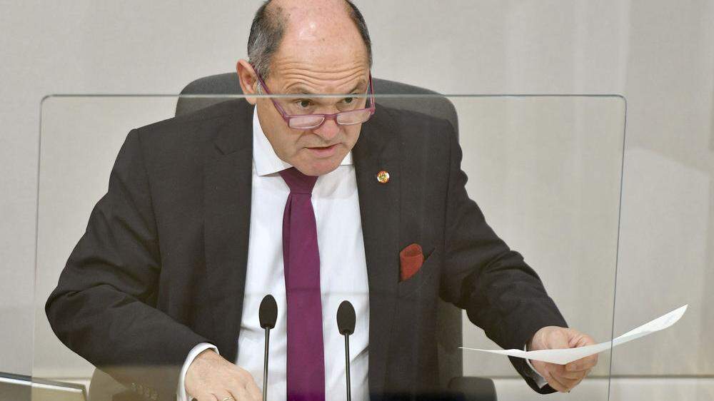 Nationalratspräsident Wolfgang Sobotka unter Beschuss