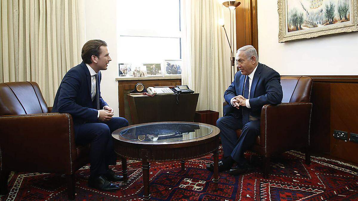 Der damalige Bundeskanzler Sebastian Kurz bei einem Treffen mit Netanyahu 2018.