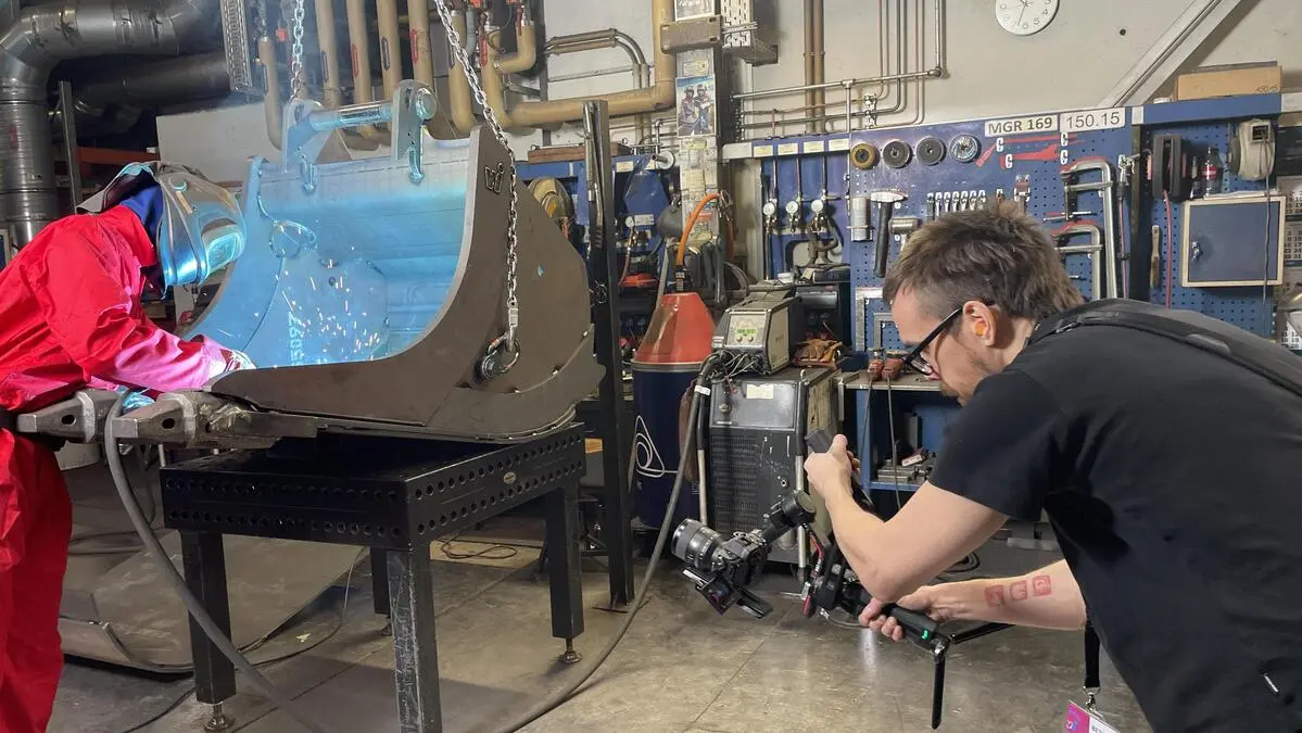 Ein internationales Filmteam setzte die von der Firma Winkelbauer in Anger verarbeiteten SSAB-Werkstoffe in Szene