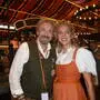 Fast Frischvermählte auf der Wiesn: Thomas und Karina Gottschalk