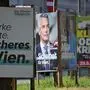 ABD0048_20240828 - WIEN - ÖSTERREICH: ++ THEMENBILD ++ Plakate von ÖVP und Grüne zur bevorstehenden Nationalratswahl am Mittwoch, 28. August 2024. Am 29. September wird in Österreich ein neuer Nationalrat gewählt. - FOTO: APA/ROLAND SCHLAGER