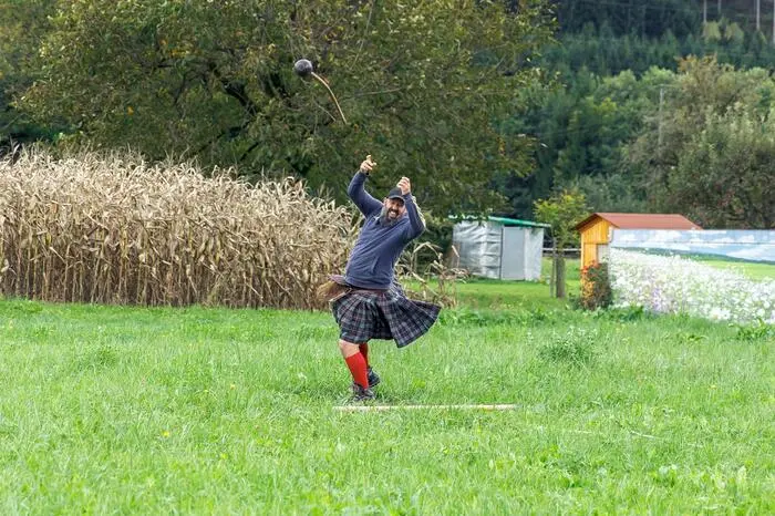 Sportliche Aktivitäten bei den Highland Games 2024