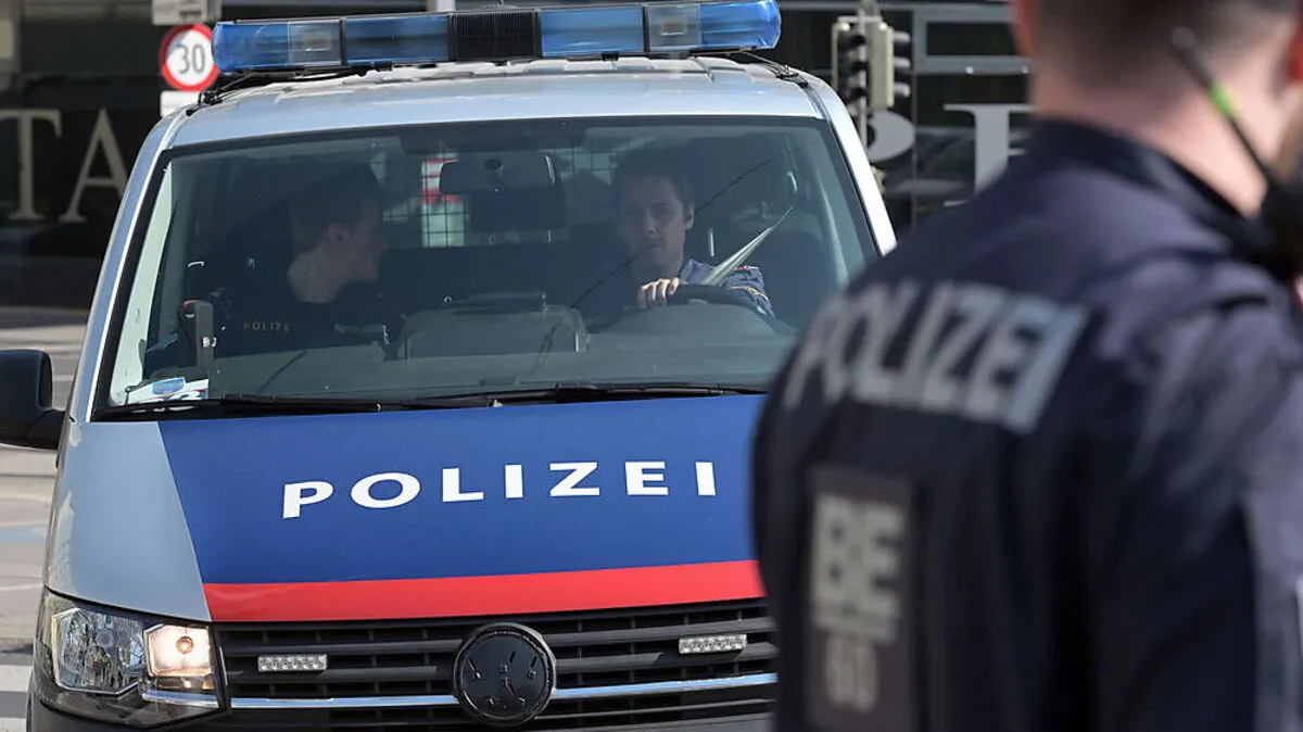 POLIZEIKONTROLLEN AUF DEM DONAUKANAL