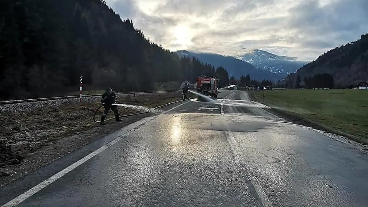 Die B 97 ist seit Donnerstagabend (21. November) wieder für den Verkehr freigegeben