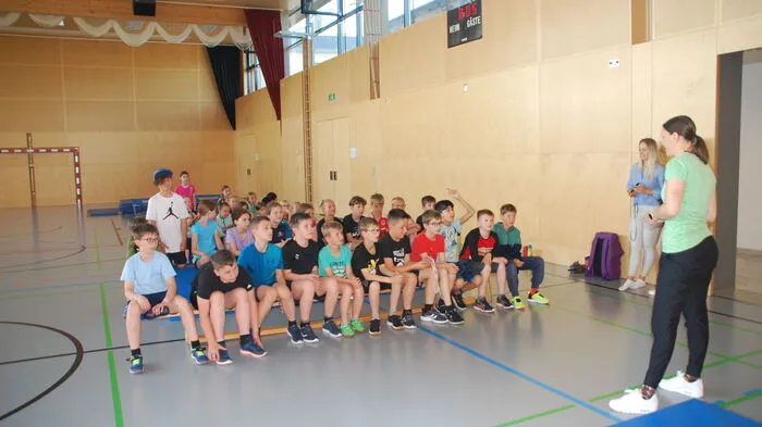 Lange in Erinnerung bleiben wird den Kobenzer Volksschülern wohl der Besuch von Vizeweltmeistein Katrin Ofner in der Schule.