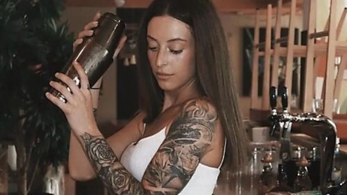 Die neue Bar "Roxy" wird am Freitag in Friesach eröffnet: Barchefin Theresa Lesitschnig mixt gerne Cocktails 