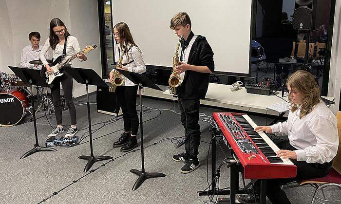 Musikschüler rockten die Bibliothek