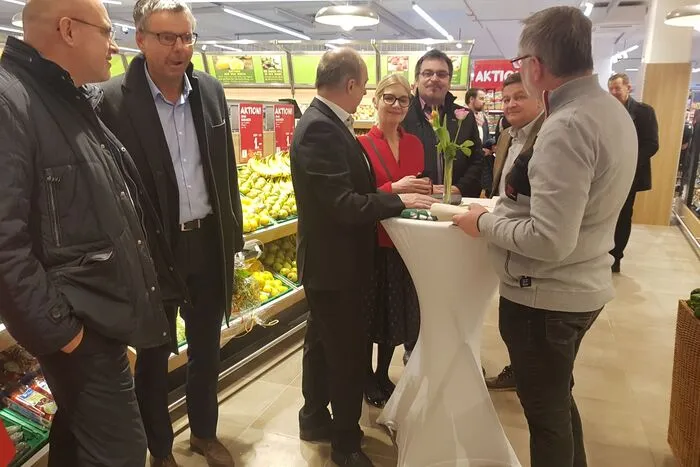Klicken Sie sich durch die Bilder der Eröffnung!