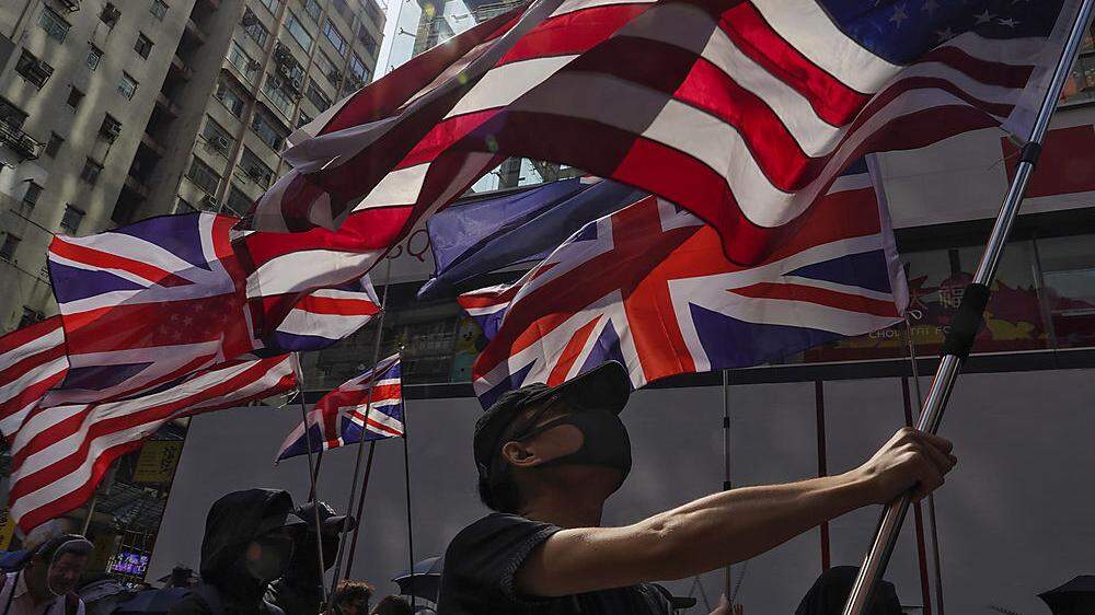 Demonstranten gingen am Sonntag in Hongkong wieder auf die Straße 