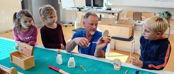 Im Holz-Zirkus konnten die Kinder selbst basteln und werkeln