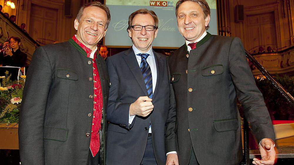 Für Hermann Talowski ist das Vertrauen in Wirtschaftslandesrat Christian Buchmann (Bildmitte) erschüttert, Wirtschaftskammerpräsident Josef Herk (rechts) ist &quot;glücklich&quot;, ihn weiter im Wirtschaftsressort des Landes zu haben
