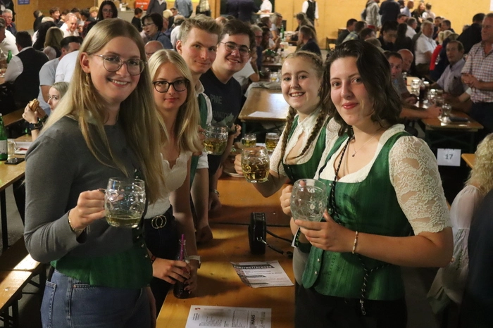 Natürlich durfte auch eine Abordnung der LJ St. Michael/Lav. nicht beim Fest der FF fehlen.