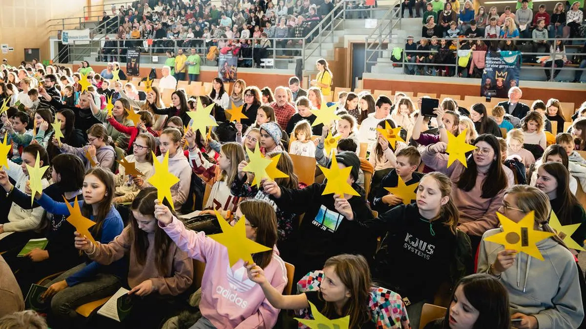 Hilfe unterm guten Stern – Sternsingertreffen in Fehring