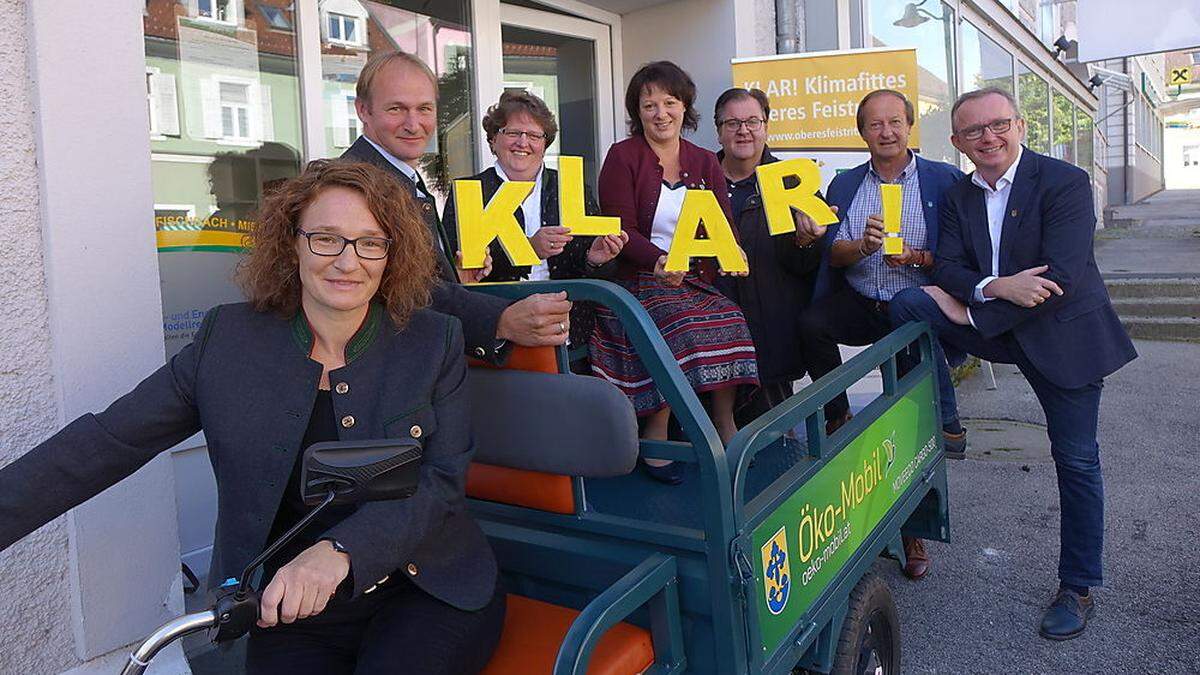 KLAR!-Managerin Carina Haidwagner und die Bürgermeister von Birkfeld (Oliver Felber), Silvia Karelly (Fischbach), Anita Feiner (Strallegg), Thomas Heim (Ratten), Johann Ziegerhofer (Rettenegg) und 