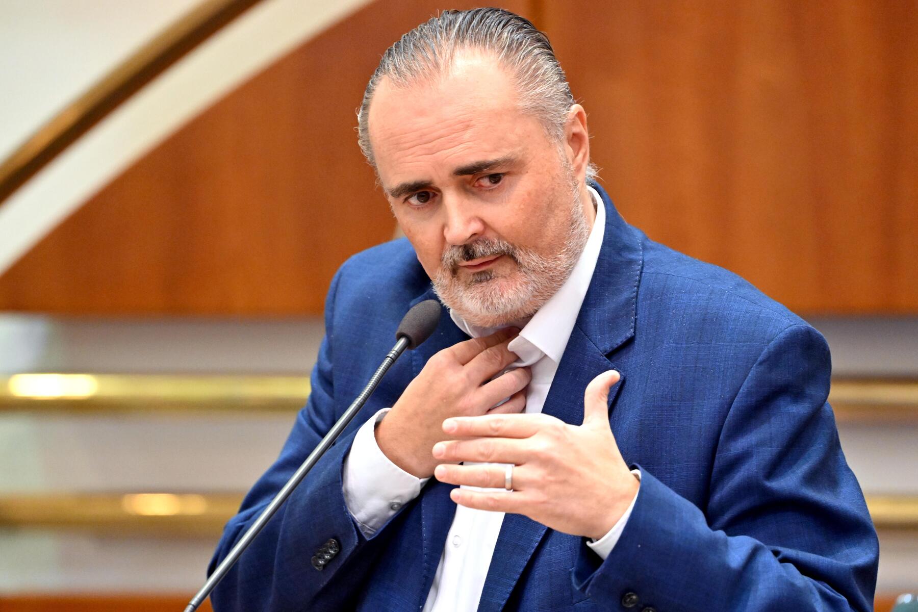 Streit um Spital: Doskozil meldet sich zurück – mit Kritik an eigener Partei