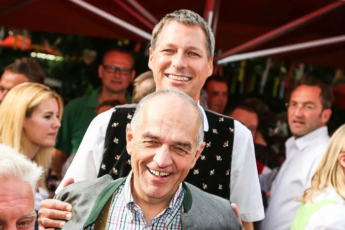 Der Kirchtagsobmann Richard Pfeiler und Großbauer Michael Vodicka waren mit dabei
