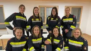 
Stehend von links: Tamara Kogler, Jasmin Poier, Lena Edlinger und Edith Wilding.
Sitzend: Elena Götschl, Kathrin Meßner, Petra Sorger und Verena Grillitsch