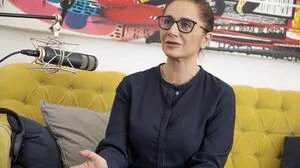 Ghazaleh Gouya-Lechner im "Ist das gesund?"-Podcast über Medikamenten-Knappheit. 