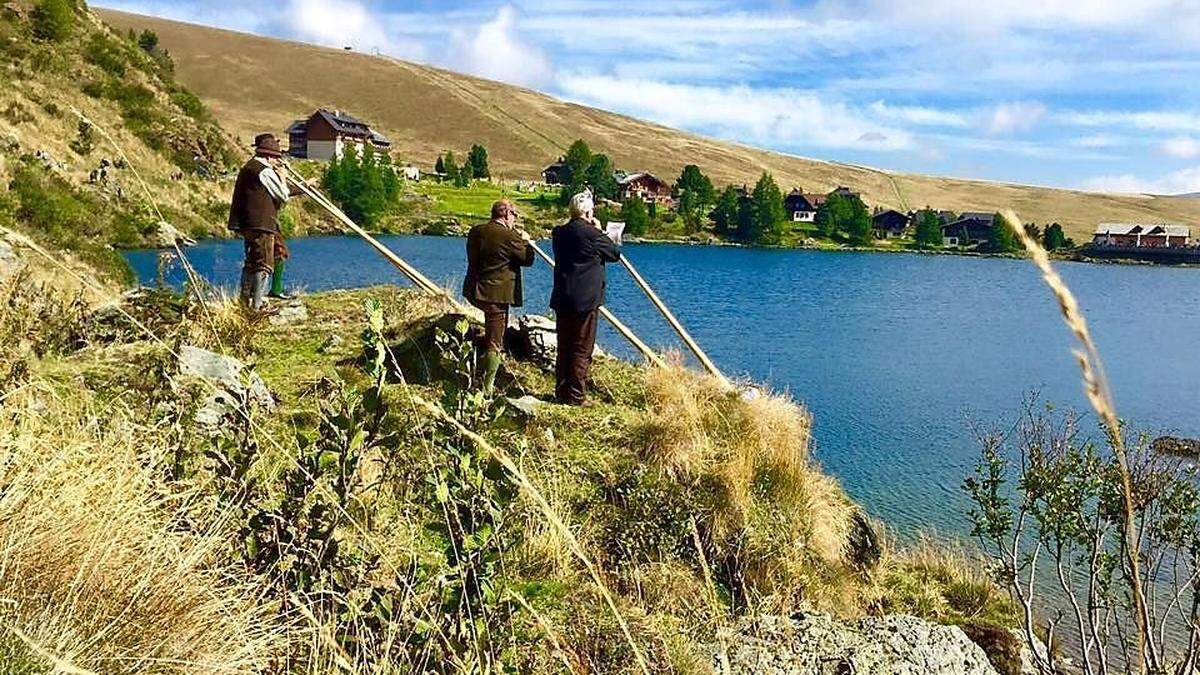 Almfest mit Weisenblasen rund um den Falkertsee