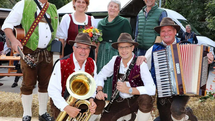 Bitte klicken Sie sich durch die Bilder!