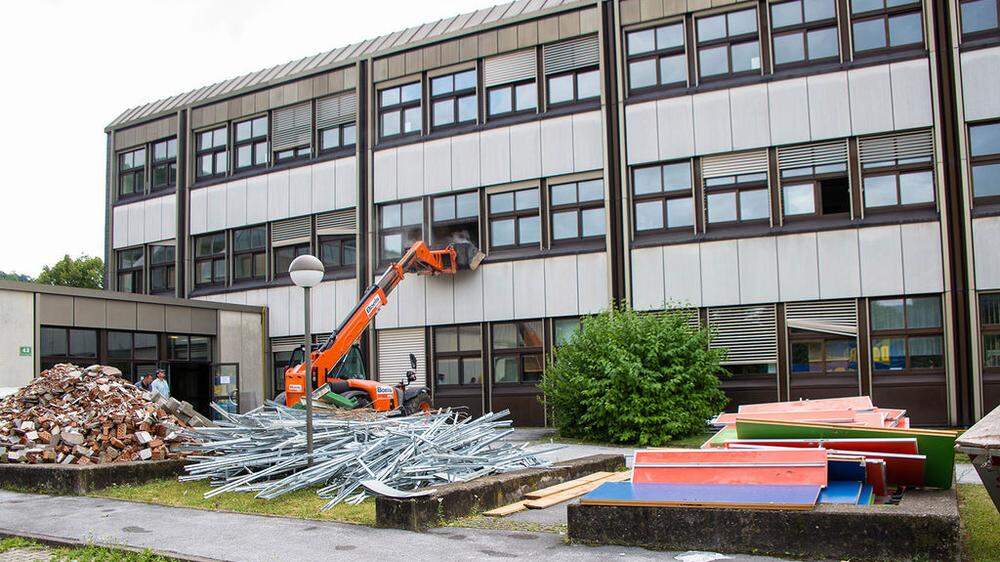Die Umbauarbeiten am Weizer Bundesschulzentrum haben bereits begonnen