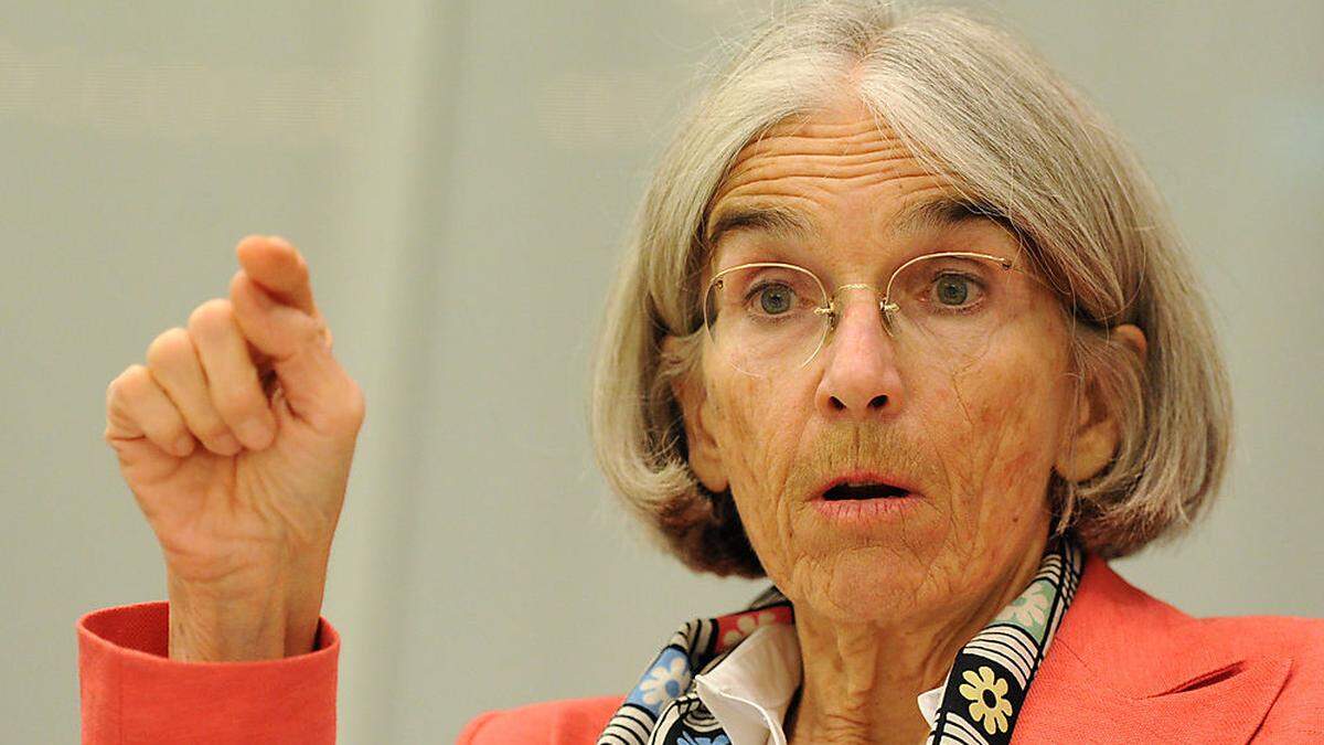 Donna Leon lebt seit Jahren in einem Dorf in Graubünden in der Schweiz