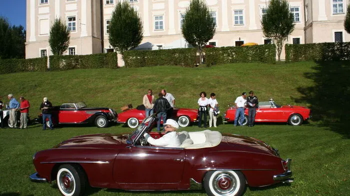 Rund 150 Oldtimer-Besitzer wollten 2017 ins Gestüt Piber kommen (Bild von der Lipizzanerheimat Classic 2009)