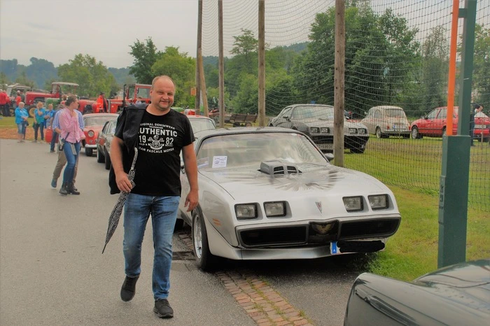 Der Grund: Das 26. Oldtimertreffen des Markt Hartmannsdorfer Oldtimerclubs.
