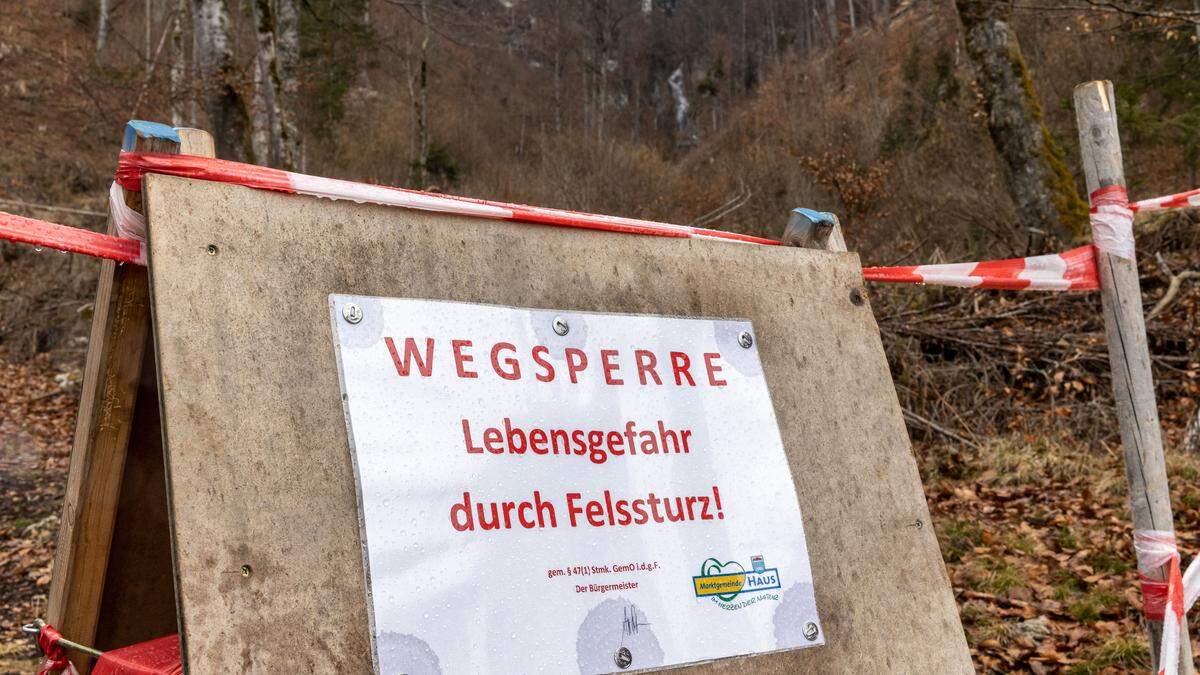 Wegen eines Felssturzes ist der Luserwasserfall-Wanderweg derzeit gesperrt