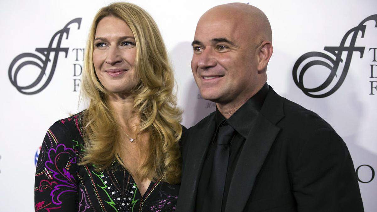 Die beiden früheren Tennisstars Steffi Graf und Andre Agassi haben lange Zeit über die Adoption eines Kinds nachgedacht