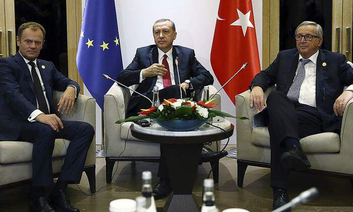Männer unter sich: Ratspräsident Tusk, Erdogan, Kommissionspräsident Juncker bei einem G20-Treffen 2015