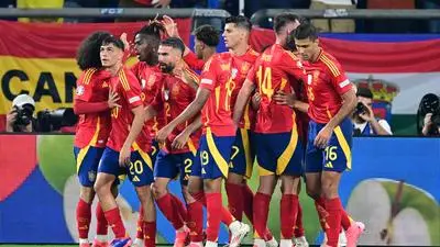 GELSENKIRCHEN,GERMANY,20.JUN.24 - SOCCER - UEFA EURO 2024, group stage, Spain vs Italy. Image shows the rejoicing of Marc Cucurella, Pedri, Nico Williams, Dani Carvajal, Lamine Yamal, Alvaro Morata, Aymeric Laporte and Rodri' (ESP).
Photo: GEPA pictures/ Witters/ Tim Groothuis - ATTENTION - COPYRIGHT FOR AUSTRIAN CLIENTS ONLY