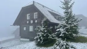 Auch am Feuerberg auf der Gerlitzen hat es am Sonntag geschneit