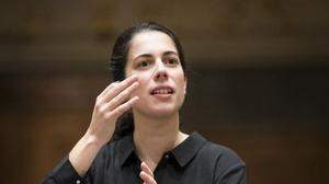 Marie Jacquot dirigiert die Wiener Symphoniker in Graz