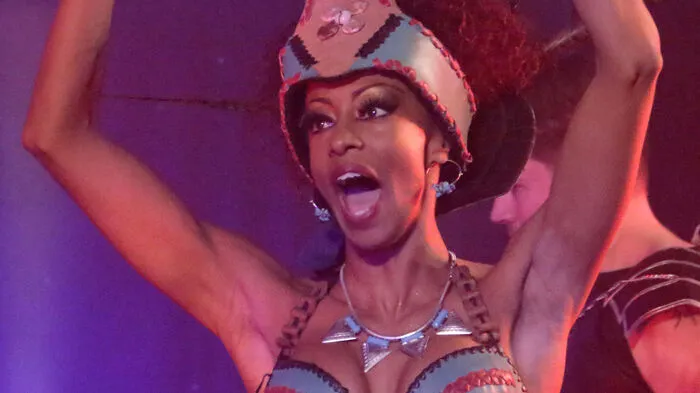 Die Besucher in den Voitsberger Stadtsälen waren von Anfang an begeistert. Die Tanzshow „Night of the Dance“ überzeugte mit einem bunten Programm voll leidenschaftlichem Schwung, Akrobatik, Farbenpracht und einem Schuss Erotik.  