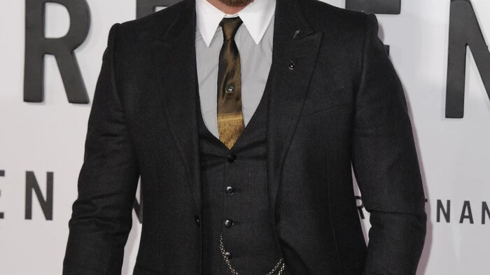 Das sind Favoriten auf die Bond-Nachfolge: Tom Hardy. Der geborene Londoner ist mit 45 vermutlich schon zu alt. Und ein zu großer Star: Die Bonddarsteller sind zum Zeitpunkt ihrer Wahl meist - relativ - unbekannt.