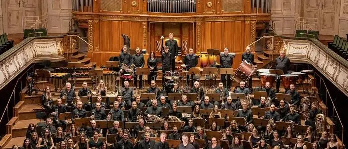 Die Musiker der Ortsmusikkapelle Allerheiligen und der Marktkapelle Wildon im Stefaniensaal in Graz